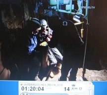 Obersalzberg-Berghof
                        10, roping down a shaft 01, preparation