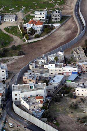 Mauer in Israel-Palästina in Baqa
                  El Gharbiya, wall in Israel Palestine