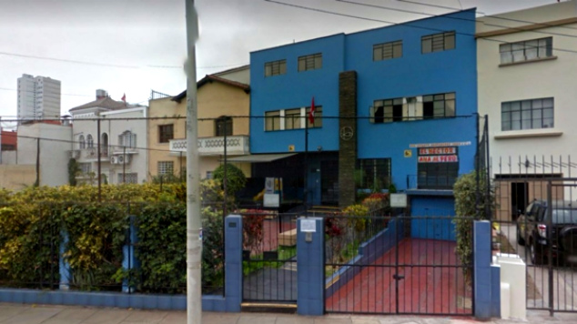 Die
                        religiöse-"katholische" Schule
                        "Hector de Cardenas in Jesús-María, Lima,
                        Peru