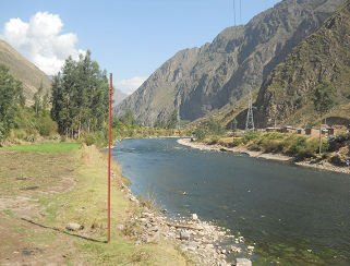 Der mit dem Abwasser von
                  Cusco verseuchte Huarocondo-Fluss 01, die Kloake von
                  Cusco