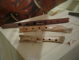 Nasca culture, shepherd's flutes made
                            of bones