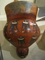 Big drum of Nasca culture with many
                            birds on it