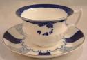 Wedgwood-Porzellan: Tasse mit
                            Untertasse