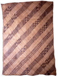 Geflochtene Matte aus Tonga mit
                                  geometrischen Mustern, ethnologische
                                  Sammlung Gttingen