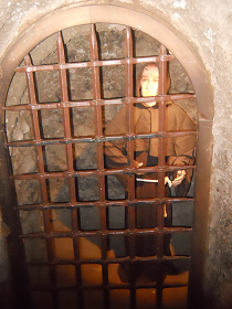 Inquisition im Vizeknigreich Peru in
                          Lima: Haft in einer dunklen Minizelle