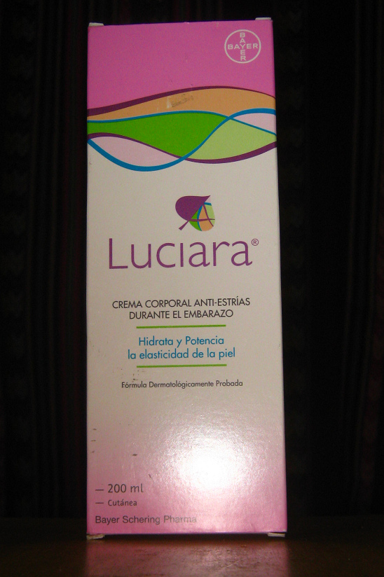Gut wirksame Creme gegen
                  Schwangerschaftsstreifen (Dehnungsstreifen)
                  "Luciara" - und auch der Geruch ist
                  angenehm