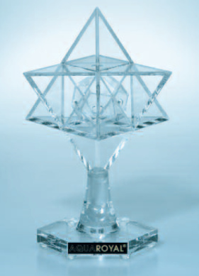"Raumstern" für
                                          Einfamilienhaus mit Tetraeder
                                          (Heinz Vogel) aus Akrylglas