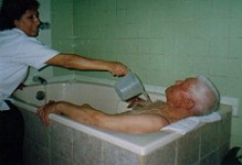Hidroterapia, p.e. un ba�o