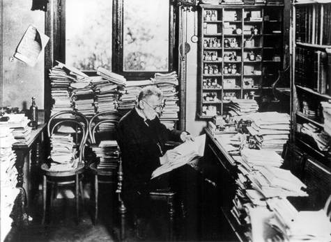 Paul
                        Ehrlich in his workroom in 1900