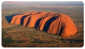 Australien: Verdacht Riesenbaumstumpf Uluru
Mountain Australien: Verdacht Riesenbaumstumpf
Uluru Mountain