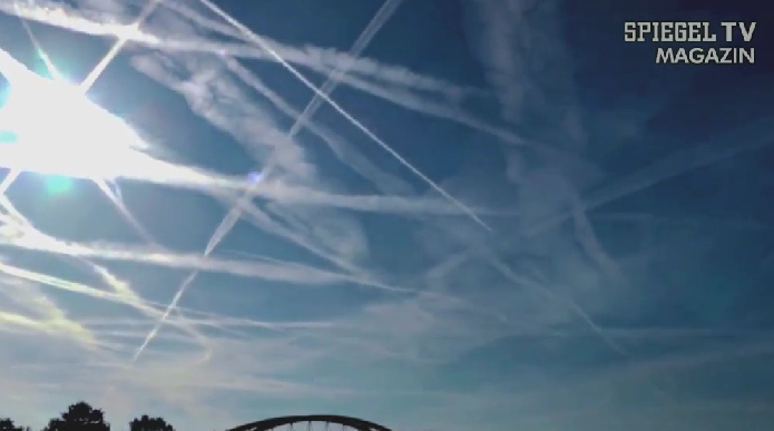 Video von Spiegel TV mit Chemtrails am
                    Himmel ber Deutschland