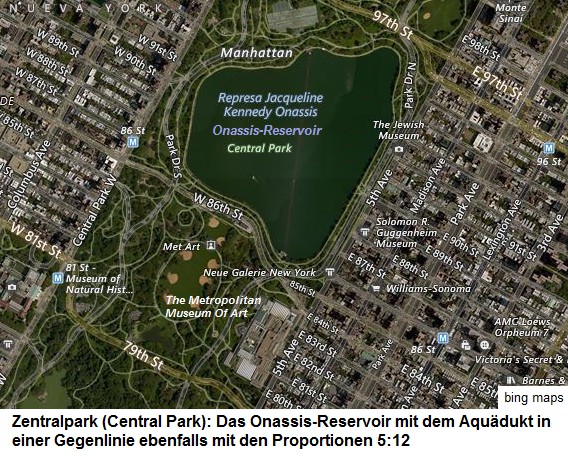 Central Park in New York City: Durch das
                  Onassis-Reservoir im Central Park geht an der
                  Wasseroberfläche ein Aquädukt - in einer Gegenlinie
                  ebenfalls mit den Proportionen 5:12 - Satellitenfoto
                  von Bing Maps