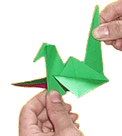 Papierfaltkunst "Origami":
                            Fliegender Schwan