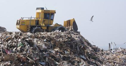 Eine Müllhalde, hier die grösste
                              Müllhalde der Welt in Seoul in Südkorea