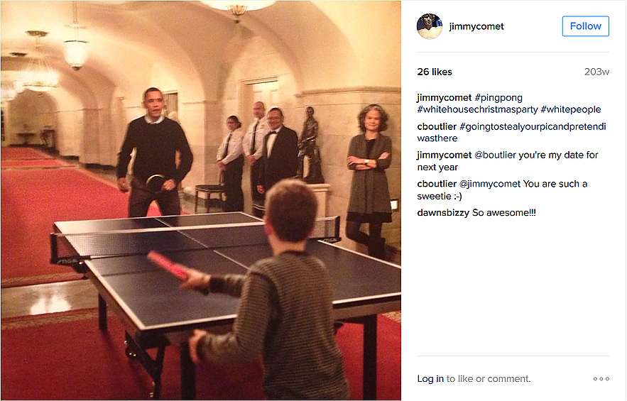 Der Pizza-Präsident Obama spielt mit
                    Kind Jimmy Pingpong