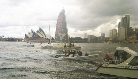 Plastiki in Sydney [9]