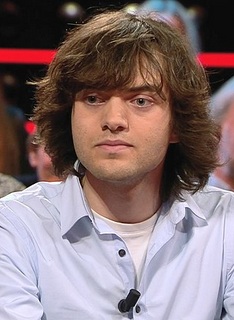 Plastikschaden 2.2.2025: Plastik aus dem Meer
fischen - Boyan Slat aus Holland Plastikschaden
2.2.2025: Plastik aus dem Meer fischen - Boyan Slat aus
Holland